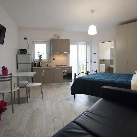 Lägenhet Residenza Gb Rossi 